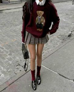 Y2K old money pleated plaid skirt