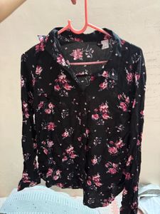 H&amp;M Floral Button-Down Top