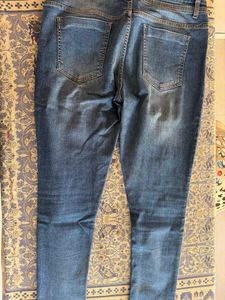 women blue jeans