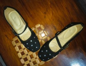 Cute Black Ballerinas