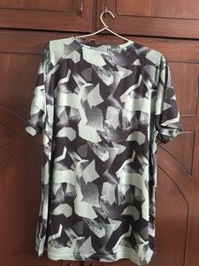 Men's Abstract Print T-Shirt