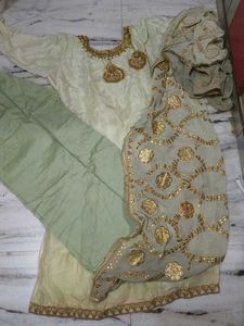 Elegant Embellished Kurta