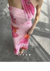 Savana Stunning Floral Print One-Shoulder Maxi
