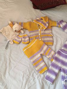 Combo Of Beautiful Cute Set With Teddy Hankey
