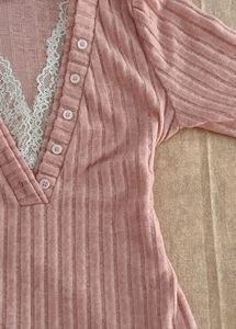 Ribbed V-Neck Lace Trim Top