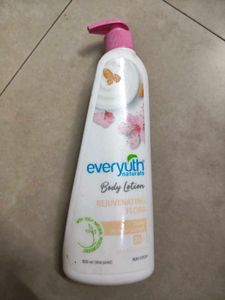 Everyuth Naturals Body Lotion