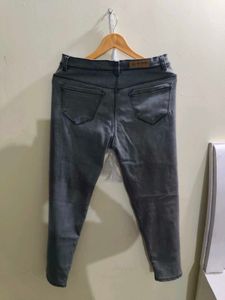 Stylish Grey Denim Jeans for Men