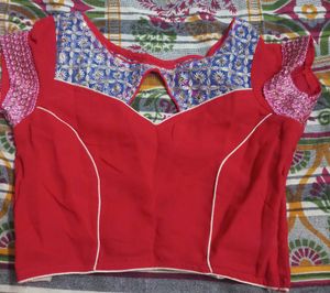 Silk and Embroidery Sarees With Streched Blouse