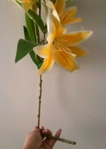Artificial Yellow Lily Stems
