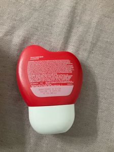 DOT &amp; KEY Strawberry Tinted Sunscreen