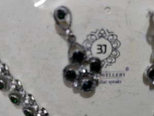 Brado Jewellery Just@ 300 only