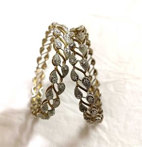 Elegant Bangle Set