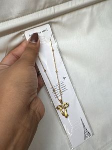 Gold Bow Necklace