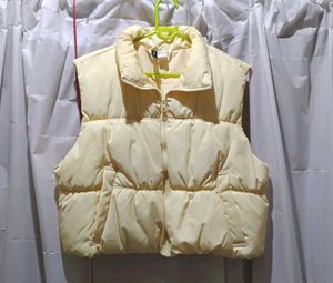 H&M Sleeveless Cream Puffer Jacket