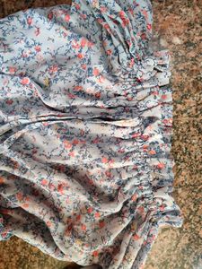 Beautiful jeans top /Floral Chiffon Ruffle Neck