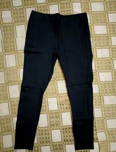 Athletic Leggings with Red Stripe