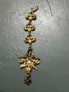 Elegant Gold Chain &amp; mantika