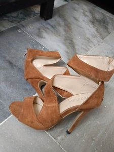 Pencil Heels, With Chain At Back