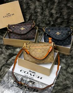 COACH**HANDBAGS**3 COMPARTMENT*WD BOX