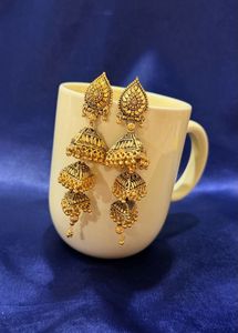 Elegant Gold Jhumki for this Navratri