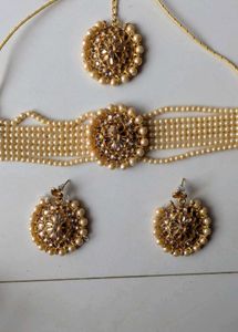 Elegant Pearl & Kundan Jewellery Set