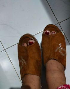 Vintage Brown Suede Clogs