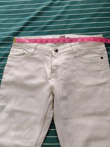 White denim kepri