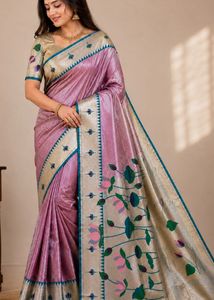 Lotus muniya border paithani Saree