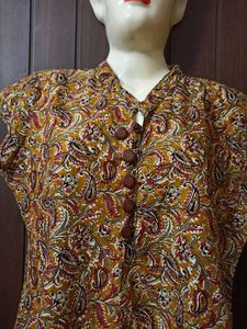 Short Sleeve Printed Collared Kurta