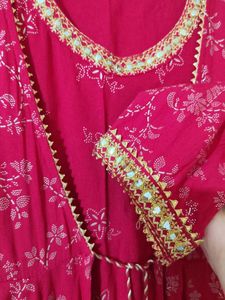 2 pieces Pink Kurta Set with Gold Print