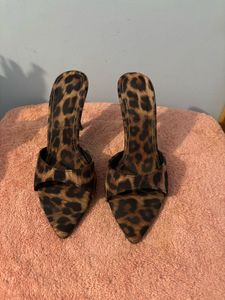 Leopard Print Pointed Heels