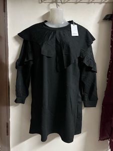 Chic Black Ruffle Top
