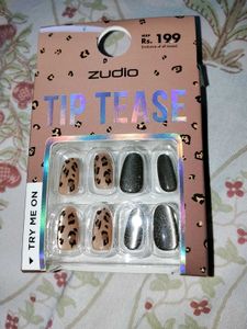 Zudio Tip Tease Press-On Nails