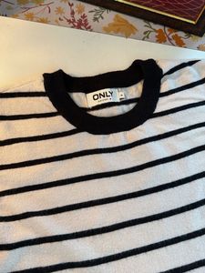 ONLY Striped Knit Top with White Layer