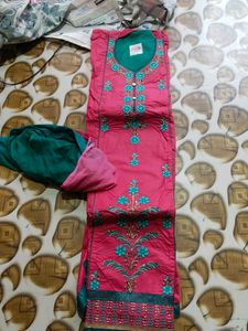 Embroidered Kurta Set - Pink &amp; Teal