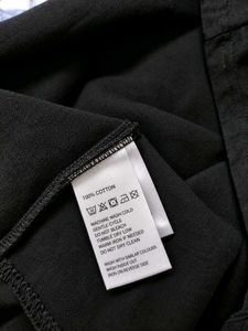 H&amp;M Graphic Heavy Reglan Tee