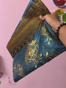 Saree with Gift