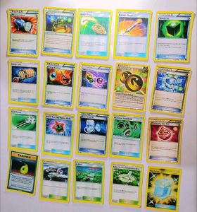 20 Pokemon Trainer & Energy Cards Collection