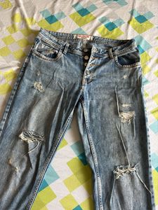 Womens Distressed Light Wash Jeans
