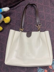 Chic Cream Tote Bag with Brown Straps