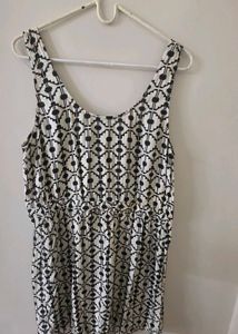 Monochromatic Geometric Print Dress