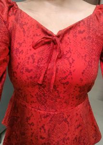 Chic Red Puff Sleeve Top