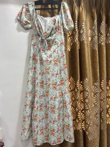 Charming Floral Puff Sleeve Dress