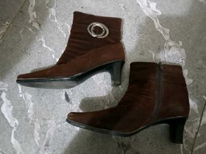 women solid block heeled boots