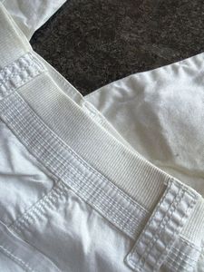 3/4th White Cargo Capris