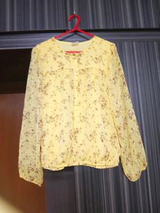Chic Yellow Floral Print Blouse