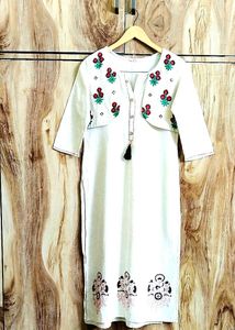 OffWhite Kurta with Floral Embroidery Size-34