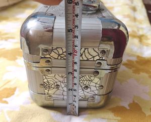 Jewellery box