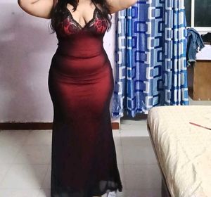 Elegant Red &amp; Black Lace Maxi Dress