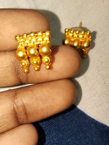 Golden Colour Earring